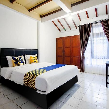 Spot On 2107 Ijo Pupus Syariah Residence Baturetno Exterior photo